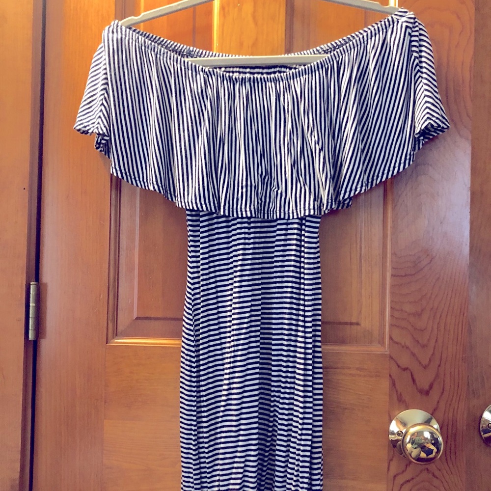 Off the shoulder striped bodycon dress